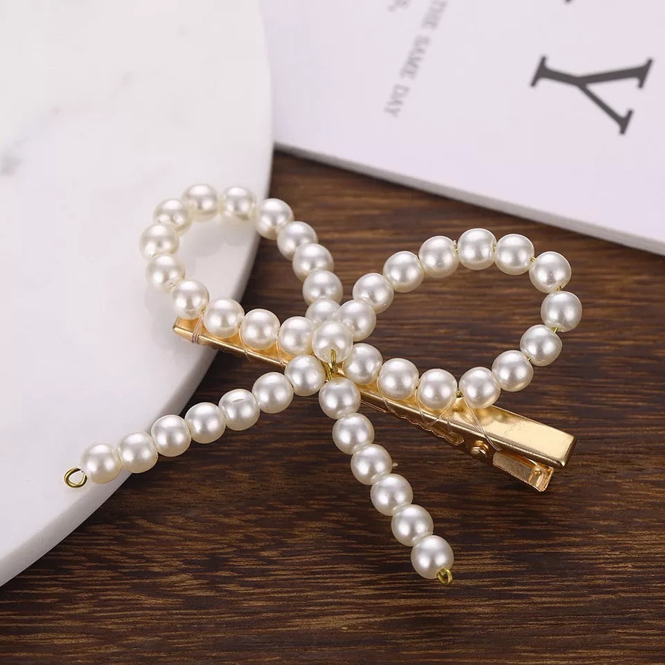 Catalina Bow Hair Clip - Pearl